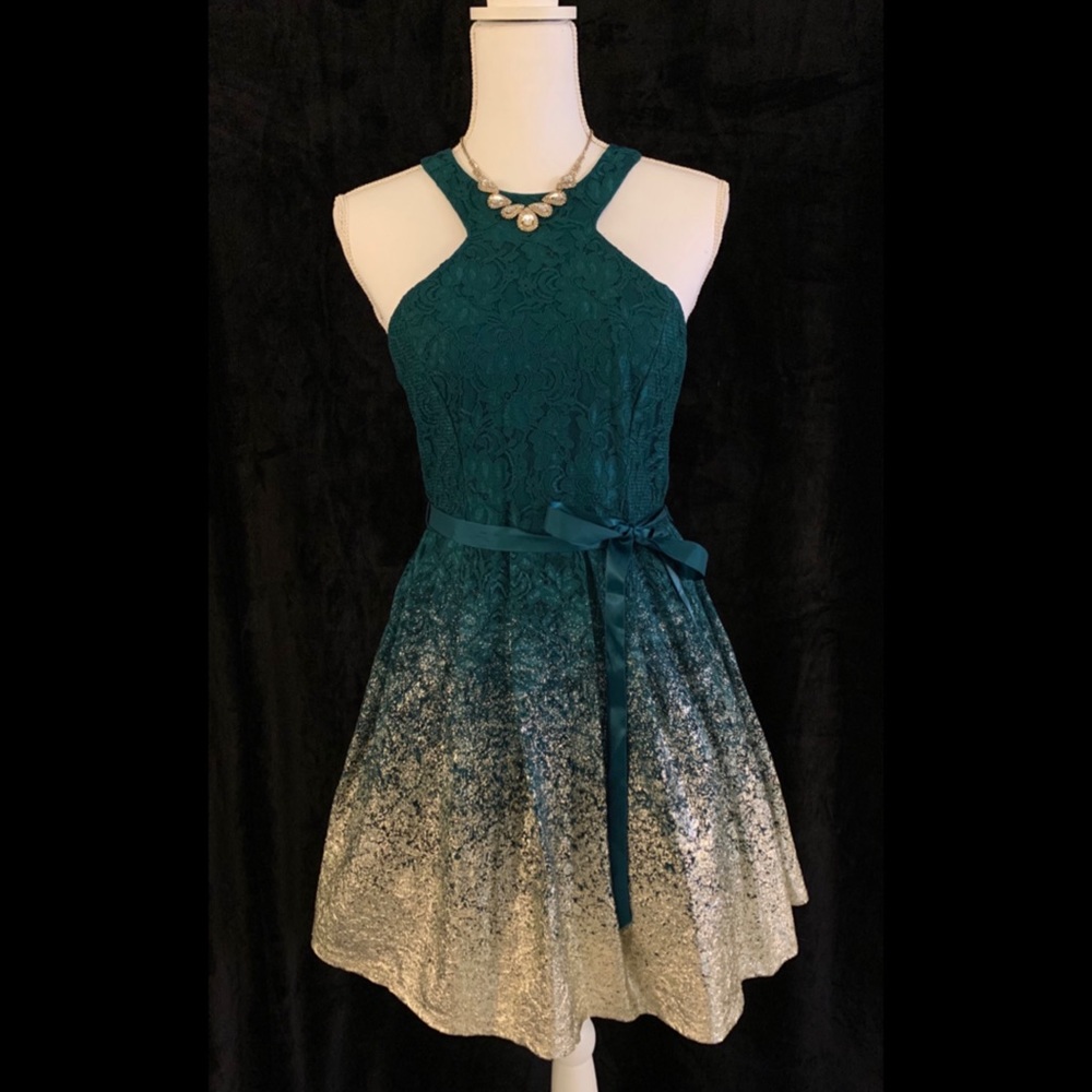 Gorgeous Teal and Gold Dress size 7/8